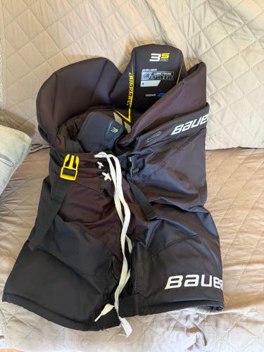 Men's Senior Large Bauer Supreme 3S Pro Hockey Pants (Used)