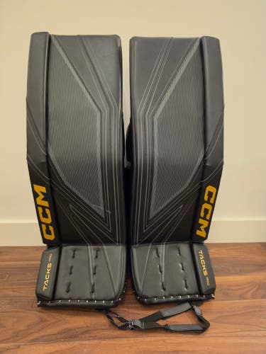 33+2 CCM Tacks All Out Pro custome Goalie Leg Pads (Used)