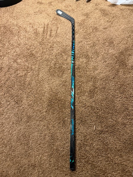 Senior Bauer Pulse Left Hand Hockey Stick P28 77 Flex (New)