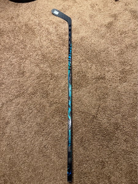 Senior Bauer Pulse Left Hand Hockey Stick P28 77 Flex (New)