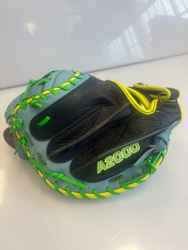 Wilson A2000 PF33SS RH Catcher's Baseball Glove 33" (New)