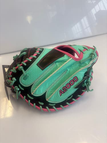 Wilson A2000 M23SS RH Catcher's Baseball Glove 33.5" (New)