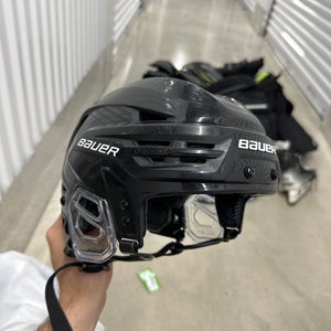 Small Bauer Re-Akt 85 Helmet (Used)
