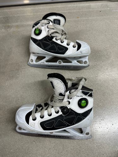 Reebok Talon Pump Hockey Goalie Skates Size 1 (Used)
