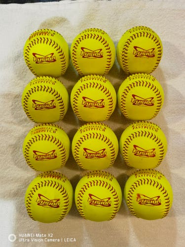 Softball 12 Pack (1 Dozen) 12" (99%new)