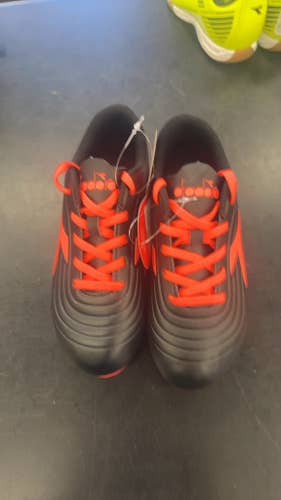 Diadora Pichichi Jr Youth Soccer Shoes - Size 13.5-brand new