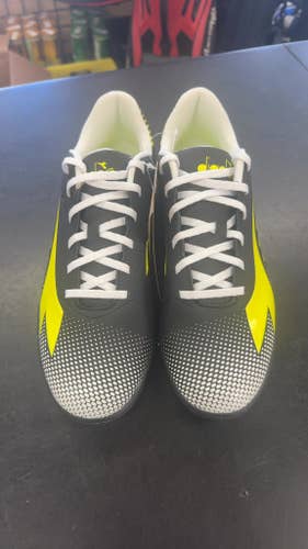 Diadora Pichichi SR Indoor Soccer Shoes - Size 10-brand new