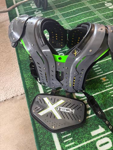 Adult Medium Shoulder Pads (Used)