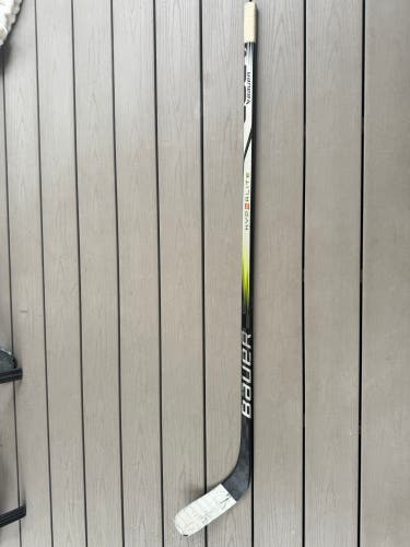 Intermediate Bauer Vapor Hyperlite 2 Right Handed Hockey Stick 50 Flex (Used)