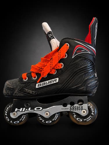 Bauer Vapor XR300 Inline Skates Regular Width Size youth 13 (Used)