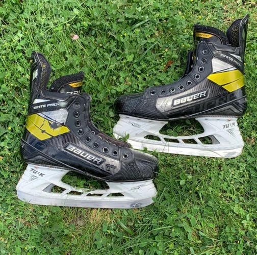 Black/Yellow Bauer Ignite Pro+ Hockey Skates 7.5 (Used)