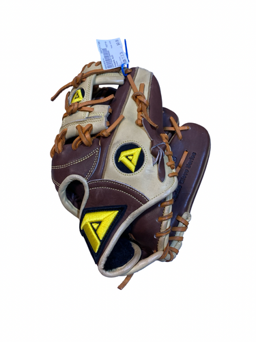 Used Akadema AUG3 BB/SB Glove RH Throw Brown 11 1/2" 11706-S000383914