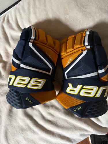 Bauer Vapor Hyperlite Gloves 14" (New)