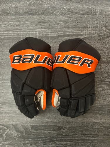 Bauer Gloves