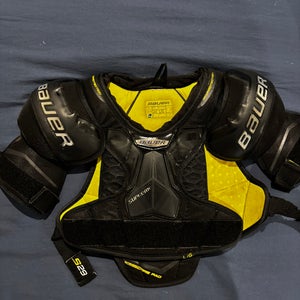 Men's Large Intermediate Bauer Supreme M3 Shoulder Pads (Used)