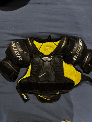 Men's Large Intermediate Bauer Supreme M3 Shoulder Pads (Used)