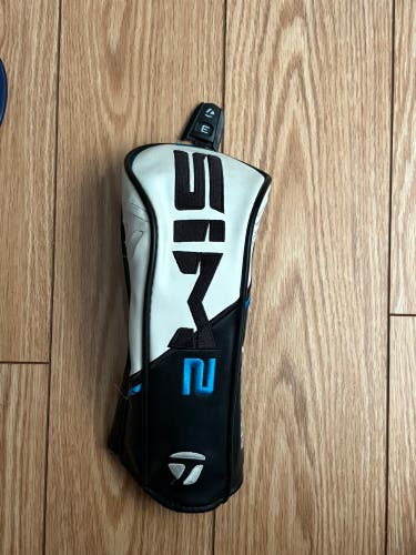 TaylorMade SIM 2 Fairway Wood Head Cover (Used)