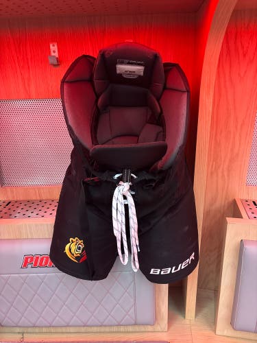 Men's Senior Medium Bauer Custom Pro Hockey Pants (Used)