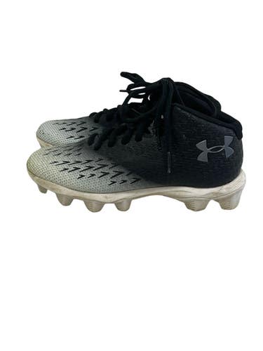 Used Under Armour SPOTLIGHT FRANCHISE Jr FB Cleats Black And White Junior 03.5 11692-S000154891