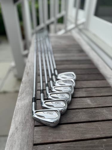 Men's 2021 Titleist 2021 T100S Right Handed Iron Set Stiff Flex 6 Pieces (Used)