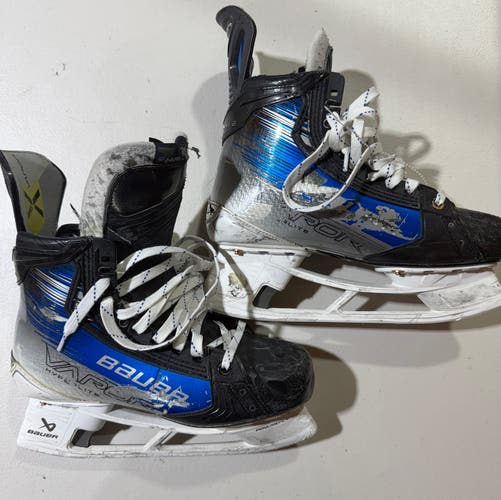 Senior Bauer Vapor Hyperlite 2 Hockey Skates Regular Width Pro Stock 8 (Used) 9840