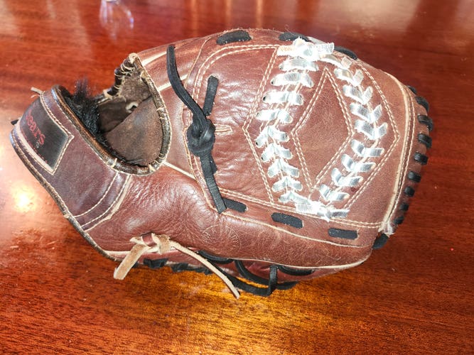 Sears vintage Ted Williams model 16154 baseball hlove