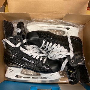 NEW Bauer Supreme S36 Hockey Skates Intermediate 6.5D Regular Width
