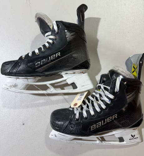 Senior Bauer Vapor Hyperlite 2 Hockey Skates Extra Wide Width Pro Stock 8.5 (Used) 2060