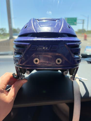 Small Bauer Re-Akt 155 Helmet (Used)