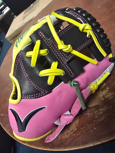 2025 Victus RH Infield Baseball Glove 11.5" (New)