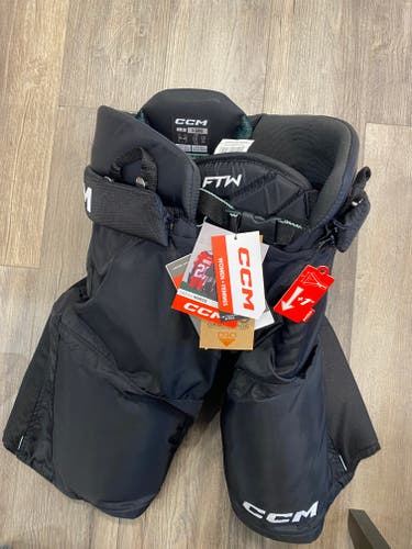 Senior XL CCM FTW24 Hockey Pants (New)