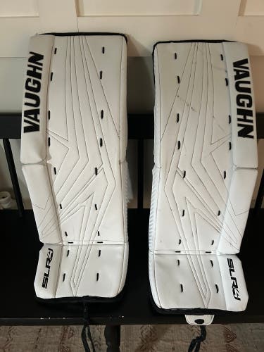 26" 2024 Vaughn SLR4 Goalie Leg Pads (Used)