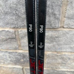 2 Used Left CCM Jetspeed FT6 Pro | 75 Flex P90 Curve Grip | 2 Pack