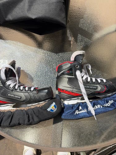 2019 Bauer Vapor X2.7 Hockey Goalie Skates Size 5.5 (Used)
