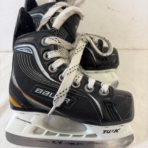 Black Bauer Supreme One20 Hockey Skates Regular Width 8 (Used)