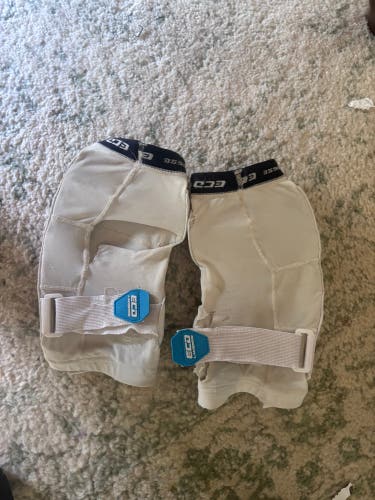 Small / Medium Youth ECD Echo Arm Pads (Used)