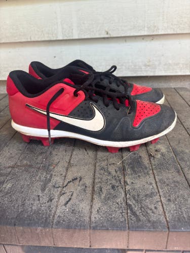 Red Men's Size M 8.5 (W 9.5) Youth Nike Huarache Low Top Molded Cleats (Used)