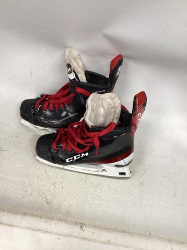 Used CCM FT 485 Intermediate Hockey Skate Intermediate 5.0 11851-S000049608