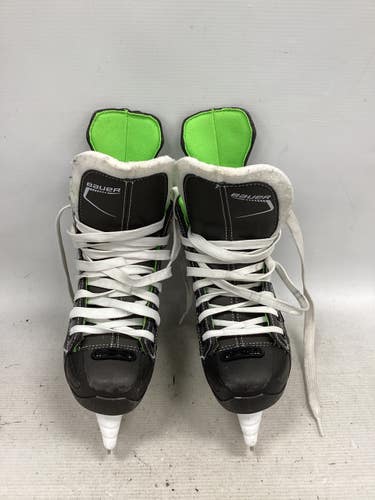 Used Bauer XLS Junior Hockey Skate Junior 02 11851-S000049580
