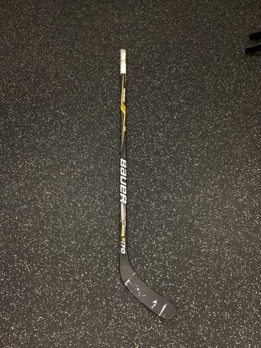 Used Bauer SUPREME S170 Inter One Piece Left 67 Flex 11851-S000049398