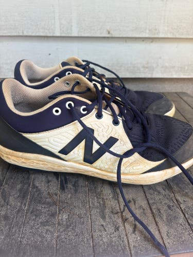 Men's Size 13.0 (W 14.0) Adult New Balance Low Top Metal (Used)