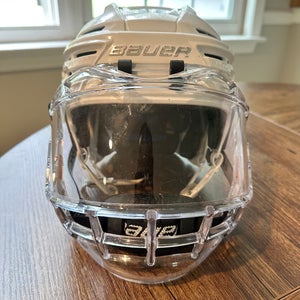 Small Bauer Re-Akt 155 Helmet (Used)