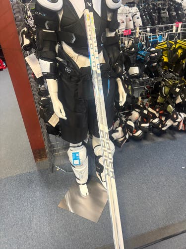Senior Bauer Proto-R Left Hand Hockey Stick P92 87 Flex (New) 2 pack