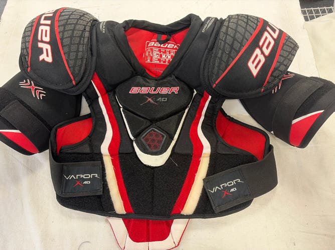 Men's Medium Senior Bauer Vapor X40 Shoulder Pads (Used)