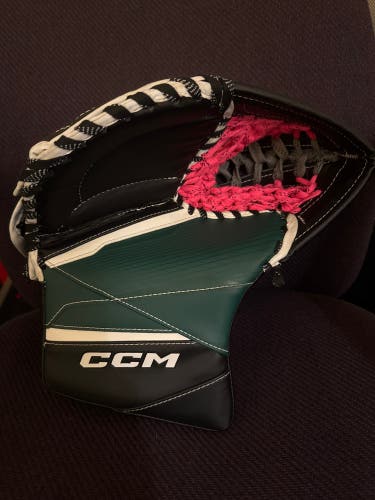 CCM Axis A2.5 Full Right - Junior (Used) Black and Green Colorway