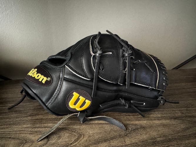 Wilson A2000 CK22 RH Baseball Glove 11.75" (Used)