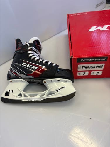 CCM JetSpeed XTra Pro Plus Hockey Skates Regular Width 7 (New)