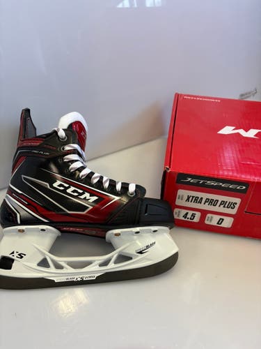 CCM JetSpeed XTra Pro Plus Hockey Skates Regular Width Size 4.5 (New)