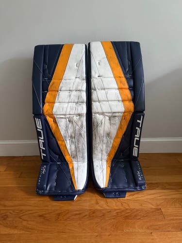 True Catalyst PX3 Goalie Leg Pads (Used)