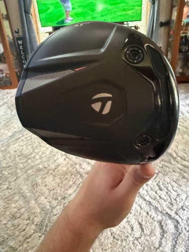 TaylorMade TaylorMade Qi4D Driver Right Handed Driver Extra Stiff Flex 9 Loft Graphite